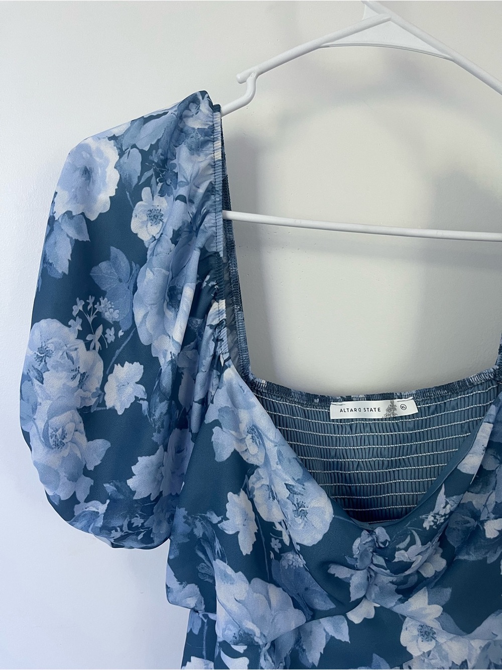 Altar’d State XL Blue Floral Maxi Dress with Puff Sleeves - Picture 5 of 14